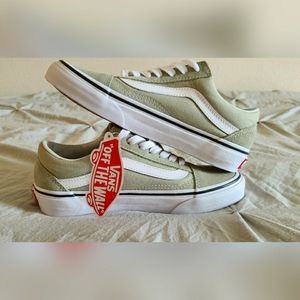 NWT Sage Vans